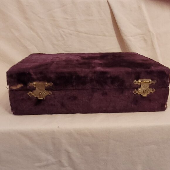 Vintage Set of 6 Silver Plate Stemmed Glasses in Original Box. - Picture 8 of 15